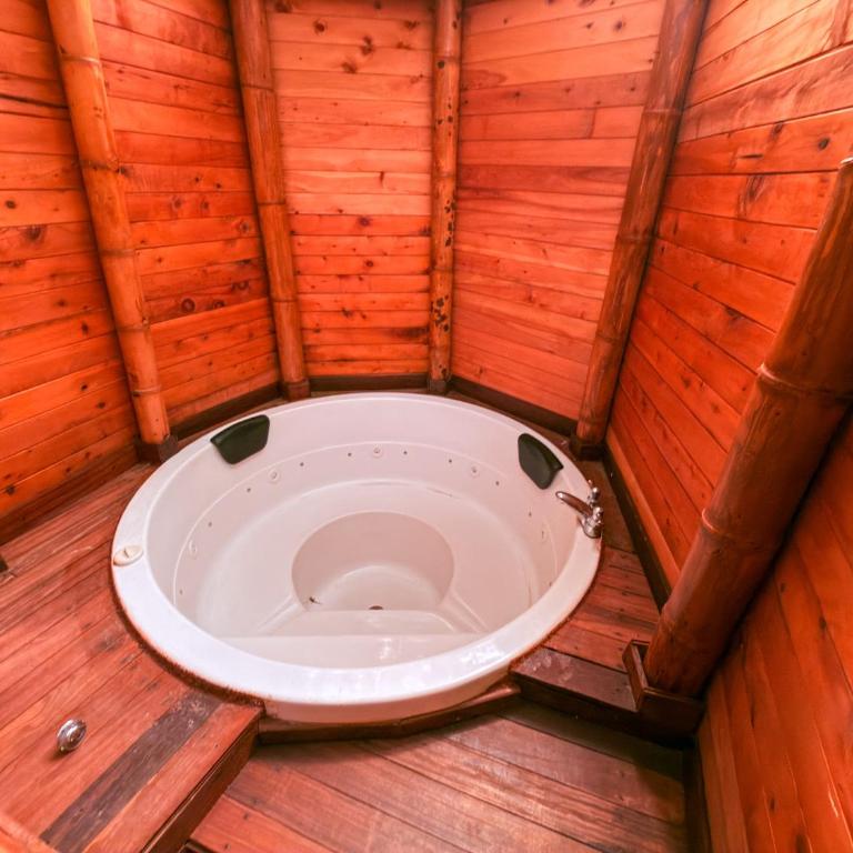 Solvae EcoHotel - Deluxe Suite with Spa Bath - 5