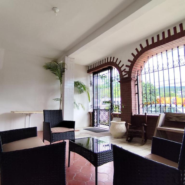 Las Américas - Two-Bedroom House - 1