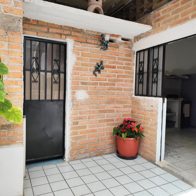 Las Américas - Two-Bedroom House - 8