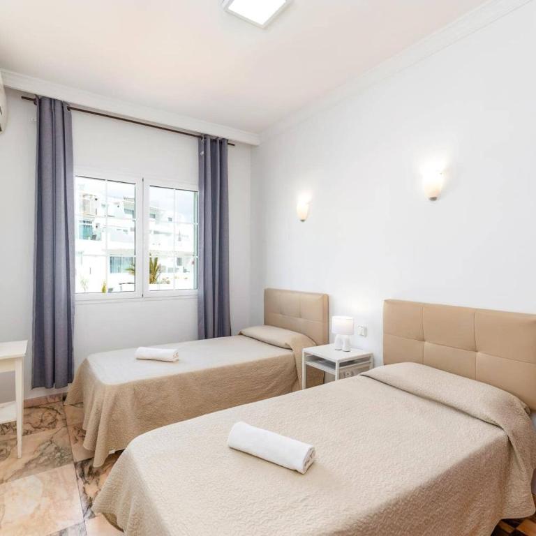 Villa Siesta by Villa Plus - Villa - 19