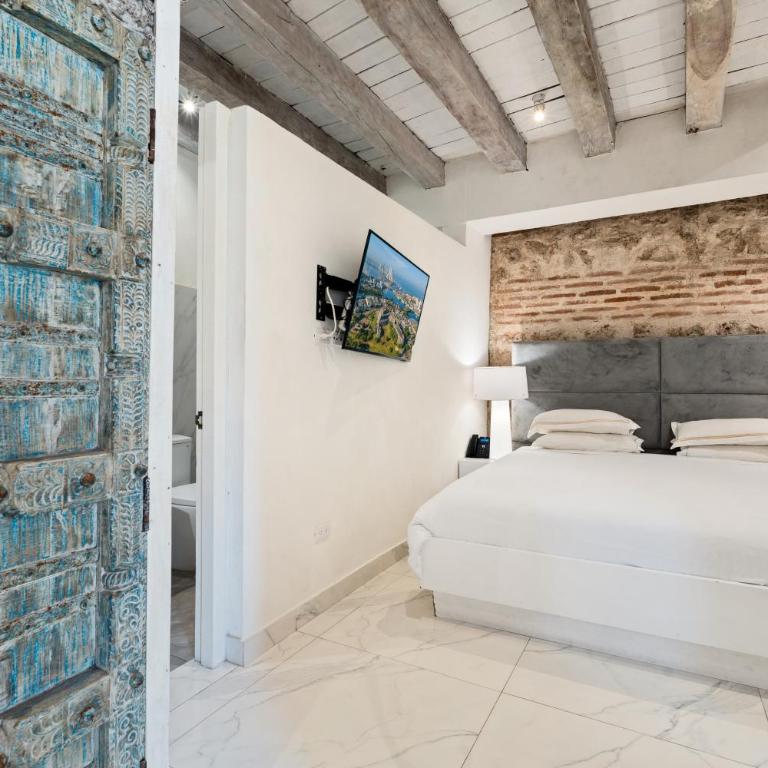 Upper Hotel - Suite - 9