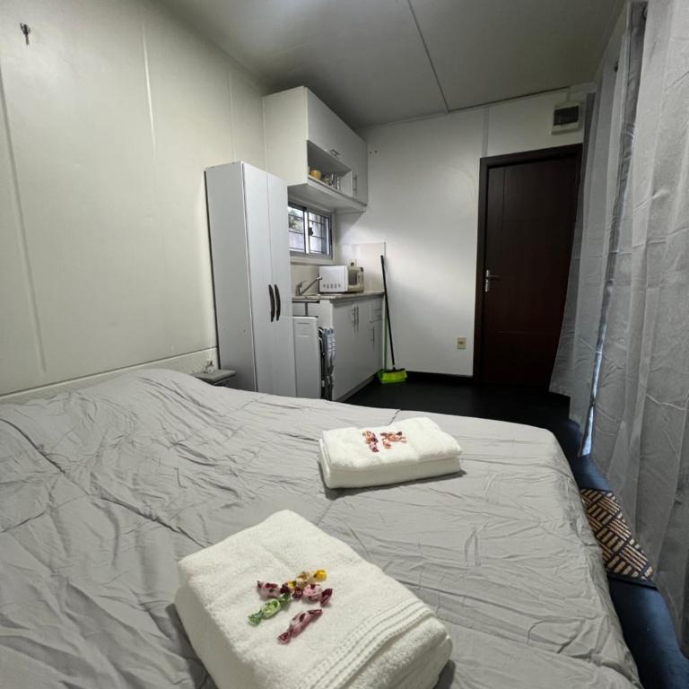 Urban Nest - One-Bedroom Apartment - 7