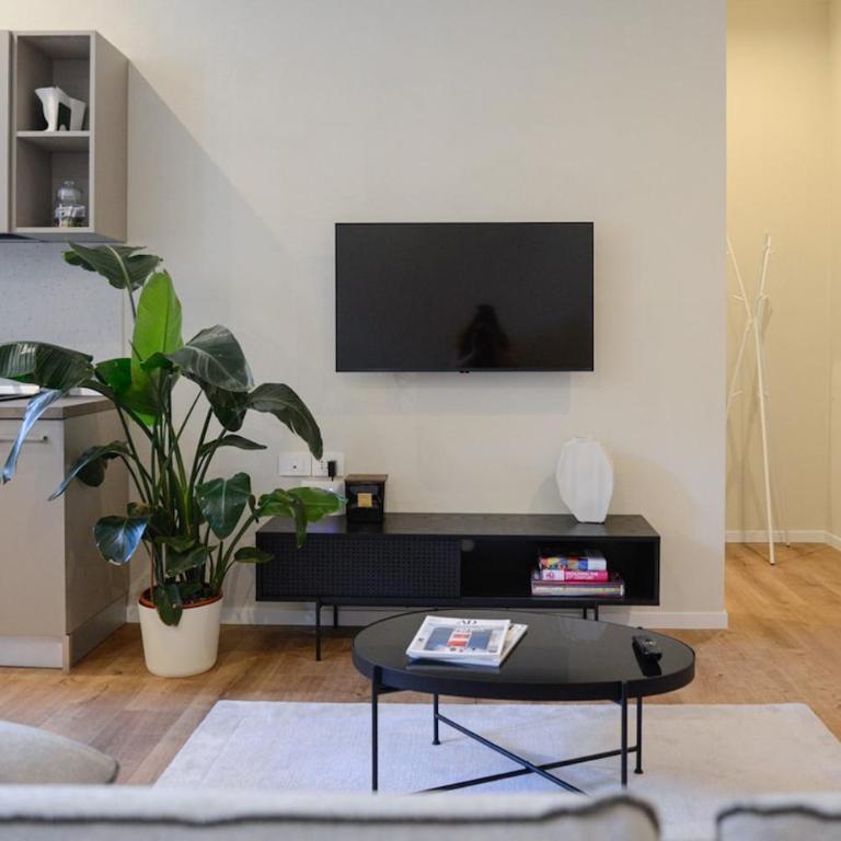 Gioberti Art Suite - 100 mq apartment with 1850 Original Frescoes - Near Porta Nuova station & City center - Appartamento con 2 Camere da Letto - 3