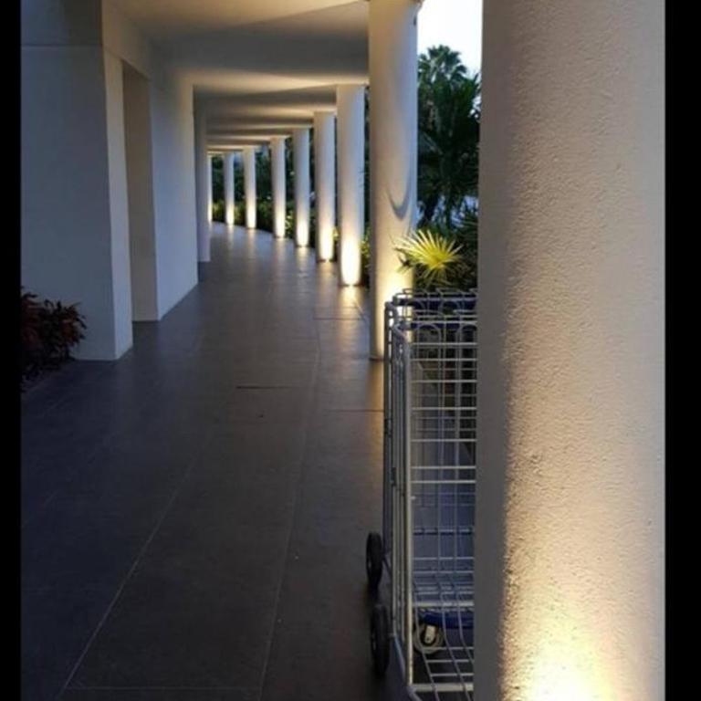 LUJOSO DEPA CON PLAYA PRIVADA en la Isla Residences Acapulco - Apartamento de 2 dormitorios con balcón y terraza - 5