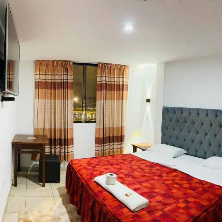 Hotel World Peru - Habitación con cama extragrande. - 3