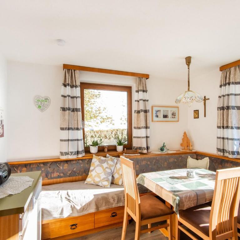 Chalet in Hainzenberg near Ski Slopes - Ferienhaus mit 5 Schlafzimmern - 11