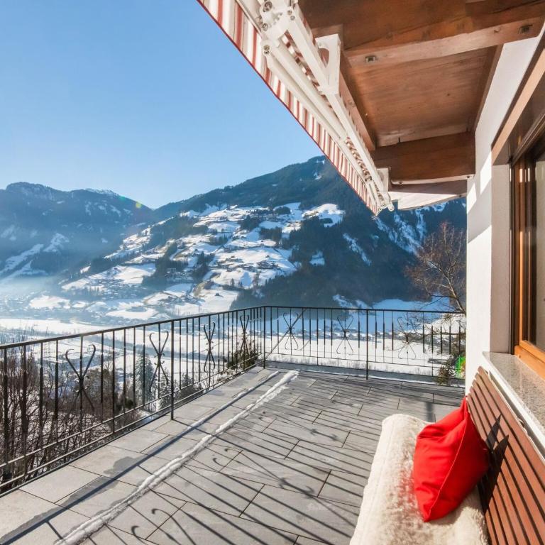Chalet in Hainzenberg near Ski Slopes - Ferienhaus mit 5 Schlafzimmern - 32