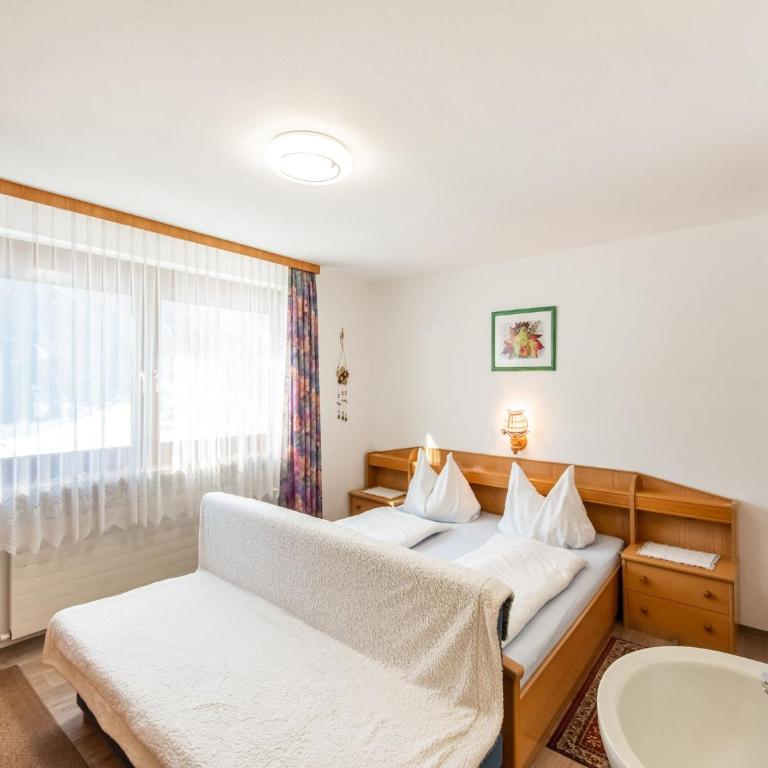 Chalet in Hainzenberg near Ski Slopes - Ferienhaus mit 5 Schlafzimmern - 18