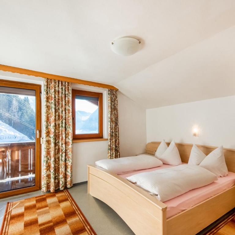 Chalet in Hainzenberg near Ski Slopes - Ferienhaus mit 5 Schlafzimmern - 26