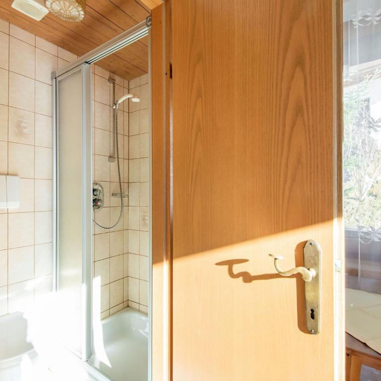 Chalet in Hainzenberg near Ski Slopes - Ferienhaus mit 5 Schlafzimmern - 29