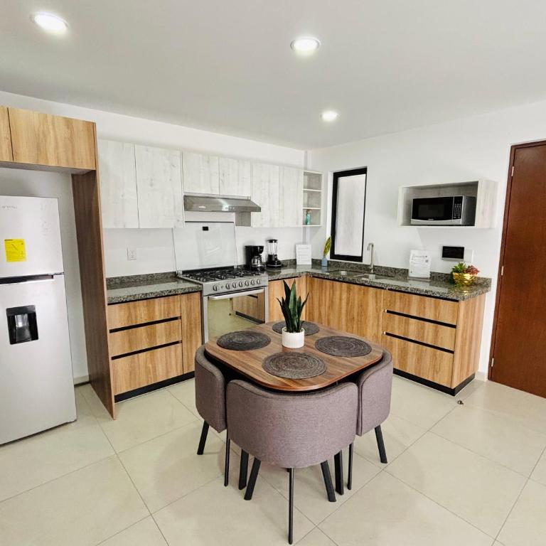 Depa Familiar con cochera 6 min Centro Médico y Catedral - Apartamento de 2 dormitorios - 15