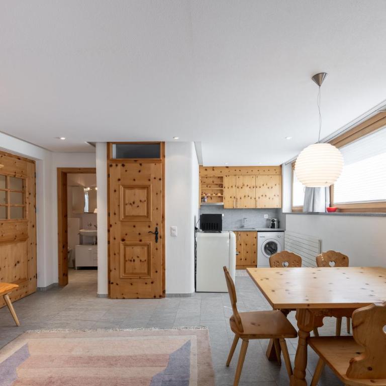 Apartment in a sunny location in Samedan - Apartment mit 2 Schlafzimmern - 12