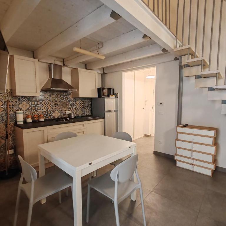 A fera vecchia by Casa Azzurra Apartments - Appartamento con 2 Camere da Letto - 14