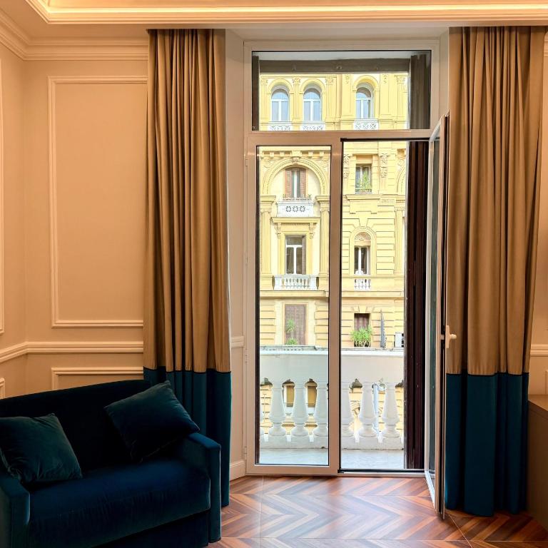 Naples Plaza Duomo - Camera Tripla Luxury - 23