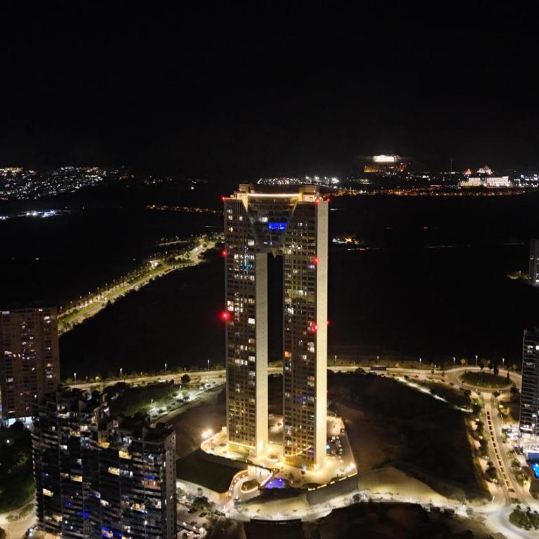 Skypartment Intempo by Vireta Suites - Two-Bedroom Apartment - 30