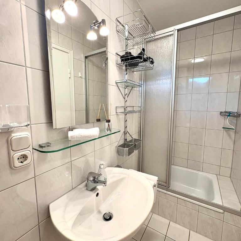 16 BERGFEX Spielvogel mit e-Bikes und Sommer-Bergbahnticket - Apartment mit 1 Schlafzimmer - 11