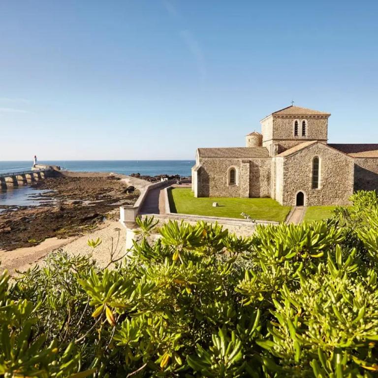 Maison Chaumoise proche Port & Plage - Ferienhaus - 30