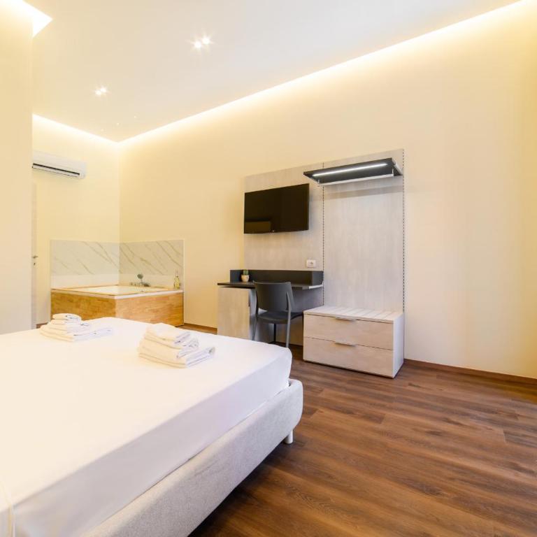 Fiorentino Luxury Home Sorrento Center - One-Bedroom Apartment - 3