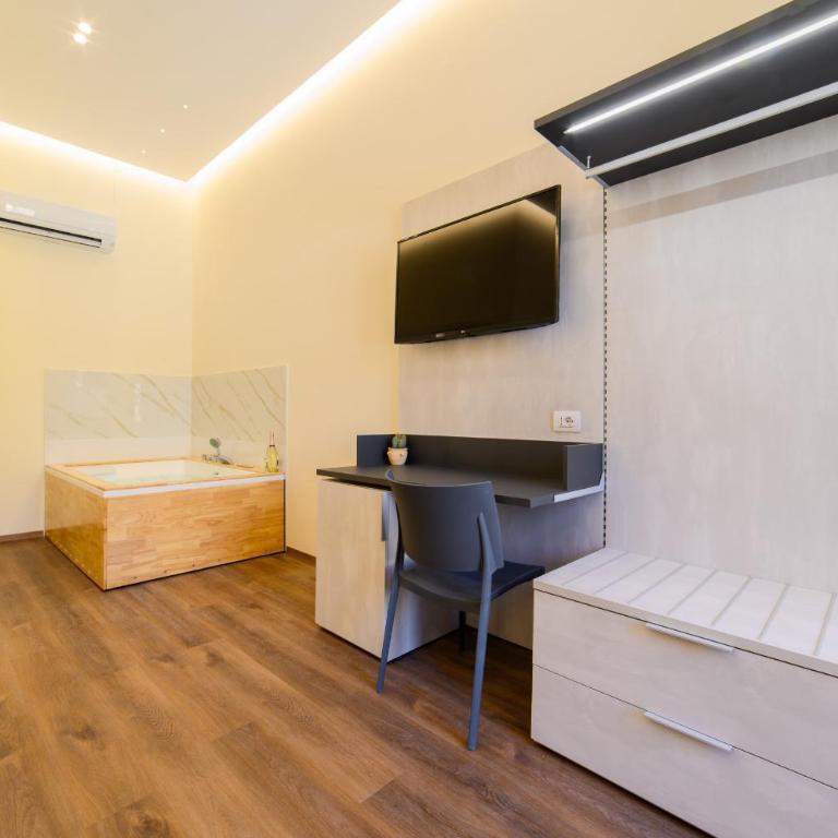 Fiorentino Luxury Home Sorrento Center - One-Bedroom Apartment - 14