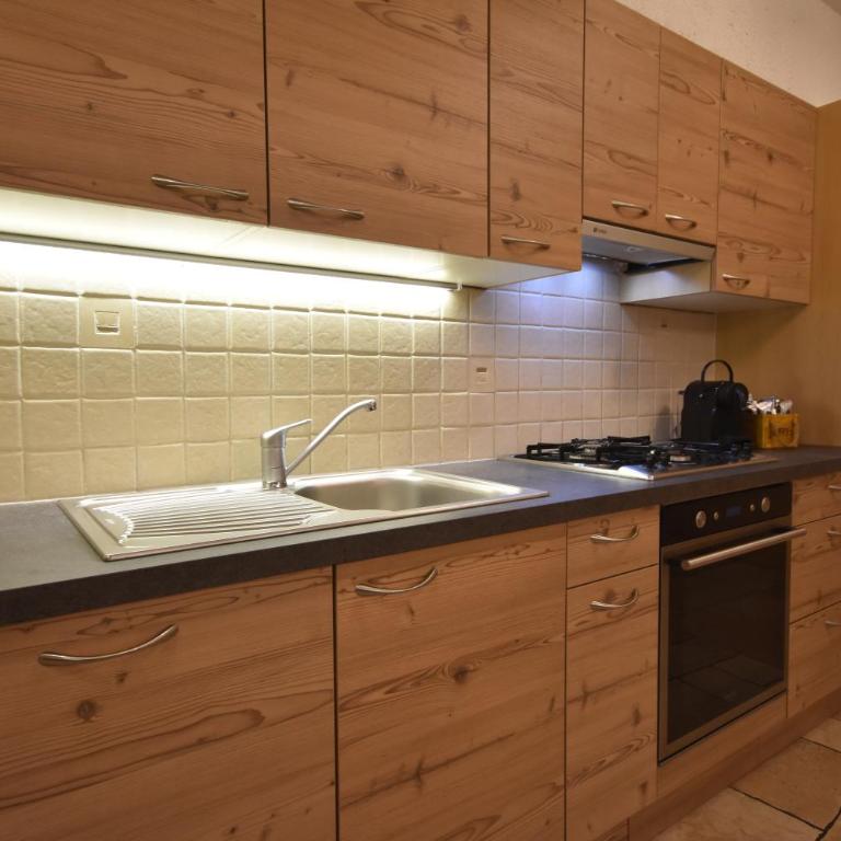 Chalet alla Cascata - Three-Bedroom Apartment - Split Level - 2