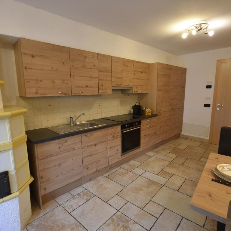 Chalet alla Cascata - Three-Bedroom Apartment - Split Level - 3