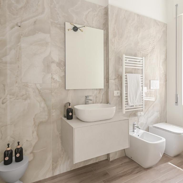 Marty Suites - Luxury Rooms - Camera Matrimoniale con Bagno Privato - 6