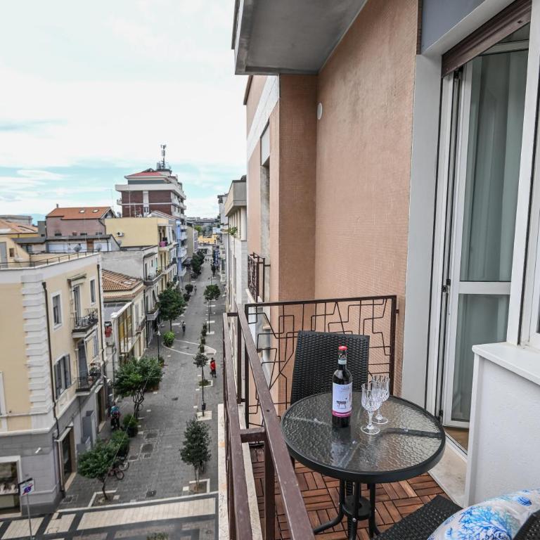 Marty Suites - Luxury Rooms - Camera Matrimoniale con Bagno Privato - 13