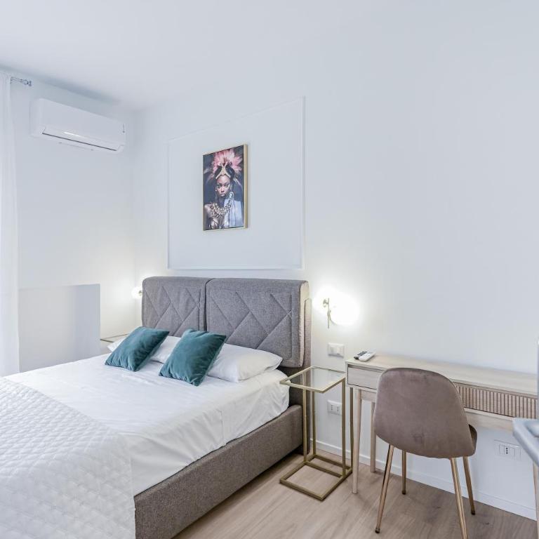 Marty Suites - Luxury Rooms - Camera Matrimoniale con Bagno Privato - 19