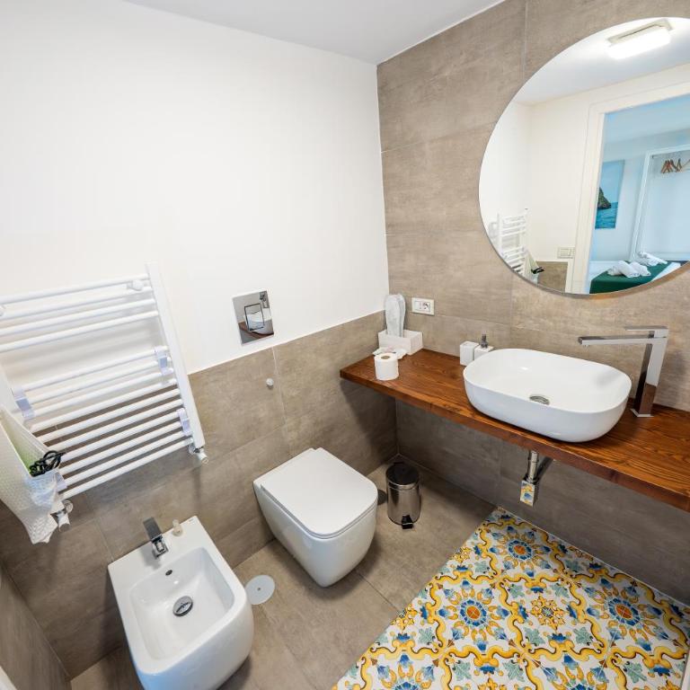 Le Stanze di Sissi - Luxury Suites - Camera Deluxe Matrimoniale con Vista Mare - 4