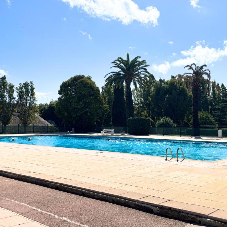 Studio cosy avec piscine Mandelieu La Napoule - Apartamento de 1 dormitorio - 3