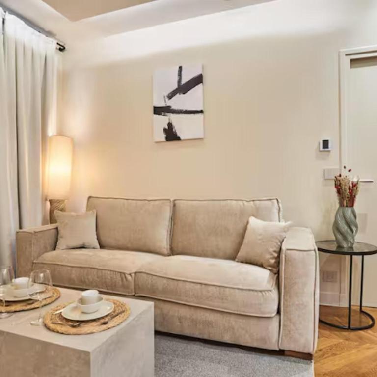 Superb air-conditioned flat on the Champs Elysées - One-Bedroom Apartment - 1