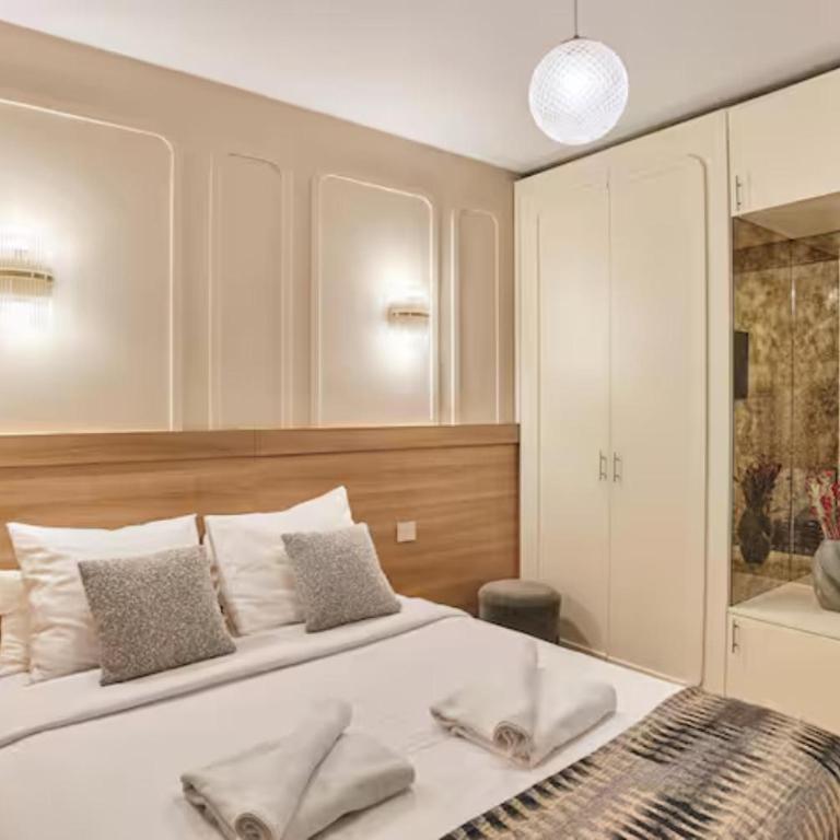 Superb air-conditioned flat on the Champs Elysées - One-Bedroom Apartment - 8