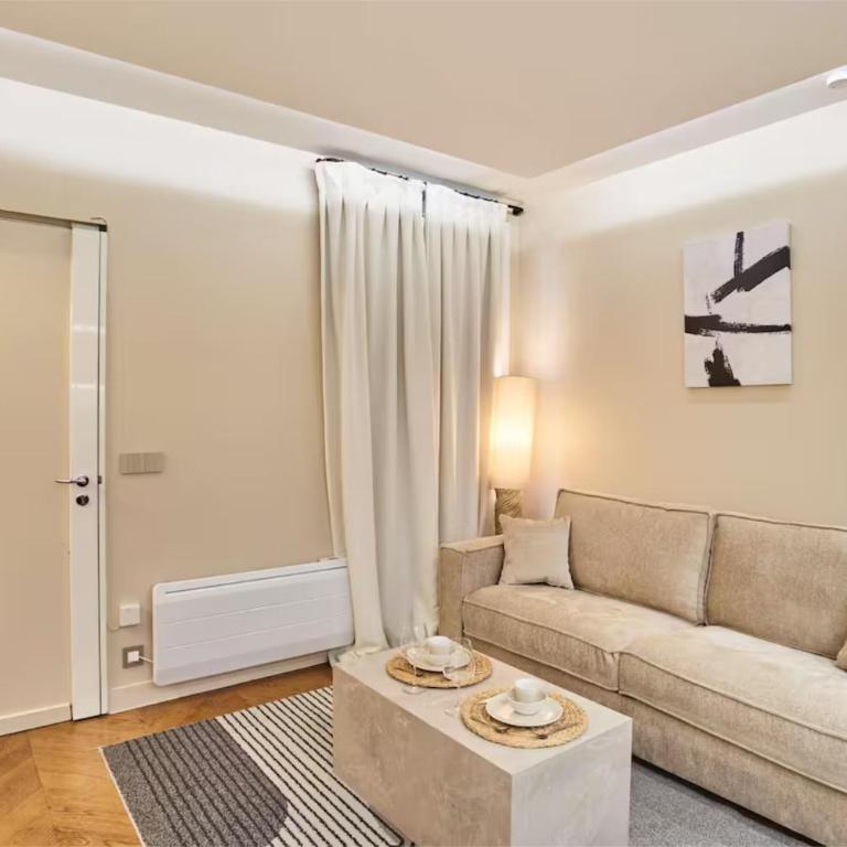 Superb air-conditioned flat on the Champs Elysées - One-Bedroom Apartment - 3