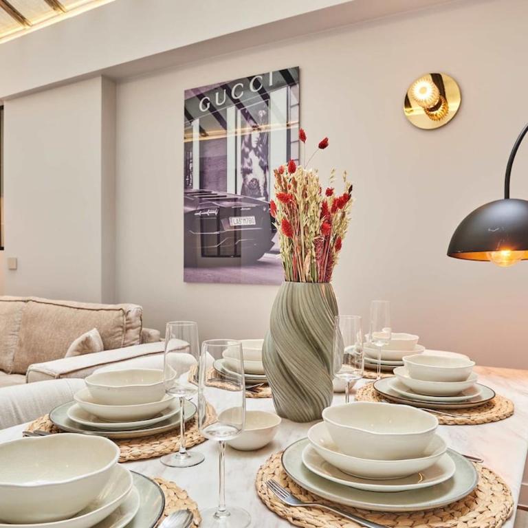 Superb air-conditioned flat on the Champs Elysées - Two-Bedroom Apartment - 38