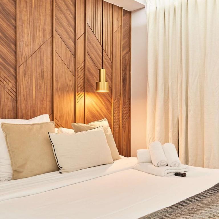 Superb air-conditioned flat on the Champs Elysées - Two-Bedroom Apartment - 58