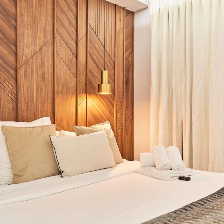 Superb air-conditioned flat on the Champs Elysées - Two-Bedroom Apartment - 63