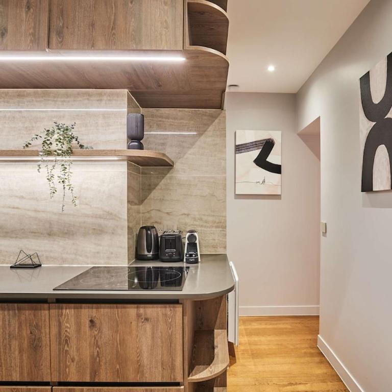 Superb air-conditioned flat on the Champs Elysées - Two-Bedroom Apartment - 47
