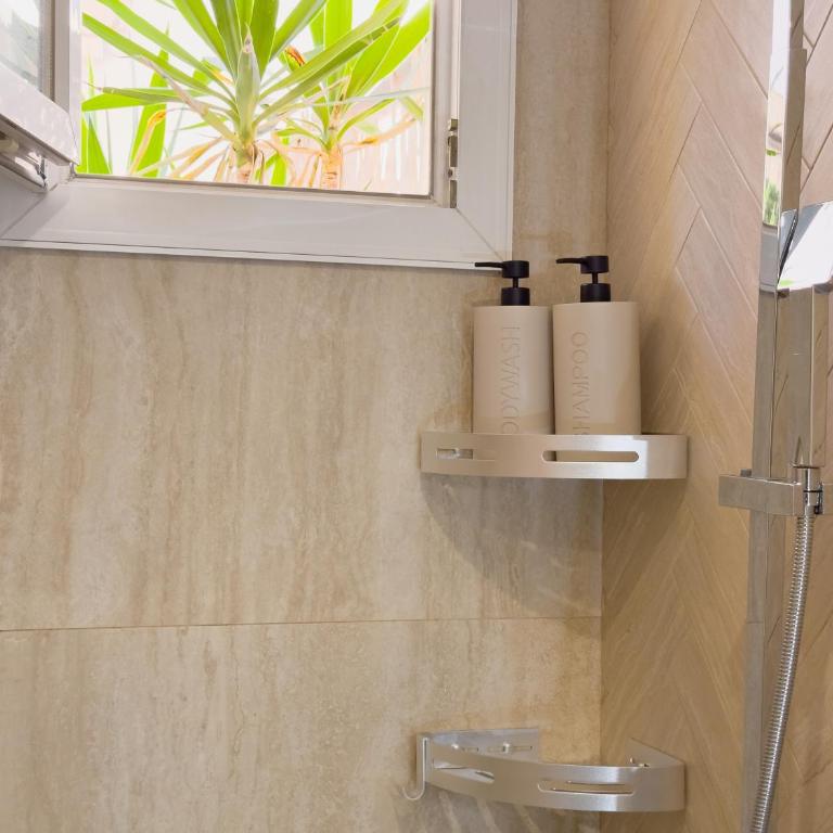 Central Studio - Bright & Modern - Private Terrace - AirCon - Near Train & Beach - Appartement 1 Chambre - 19