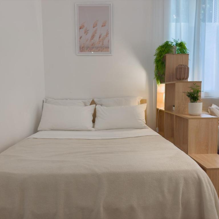 Central Studio - Bright & Modern - Private Terrace - AirCon - Near Train & Beach - Appartement 1 Chambre - 38