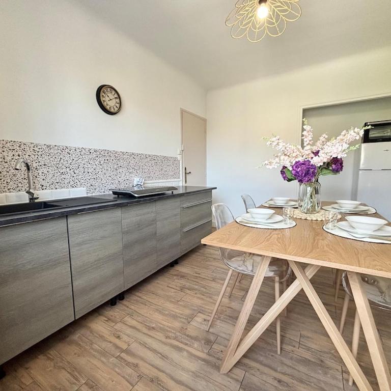 Suite climatisée -Proche Arena & Grands buffets - Appartamento Deluxe con 2 Camere da Letto - 12