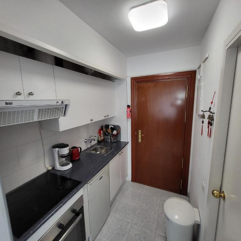 Beach Front La Cala Penthouse studio Apartment - Apartamento de 1 dormitorio - 19