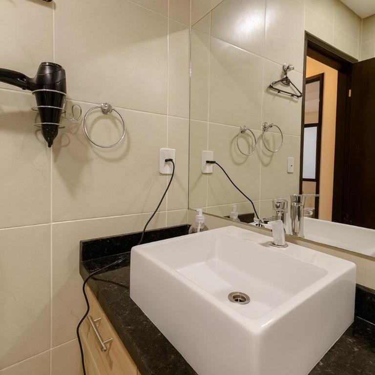 Corporate hub, close to shopping - Two-Bedroom Apartment - 12