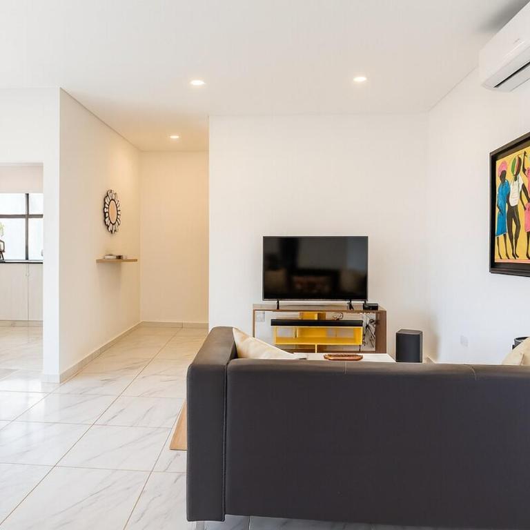 Corporate hub, close to shopping - Two-Bedroom Apartment - 16