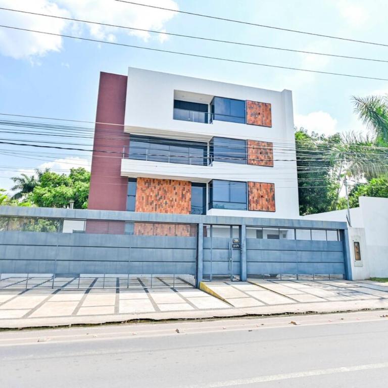 Corporate hub, close to shopping - Two-Bedroom Apartment - 17