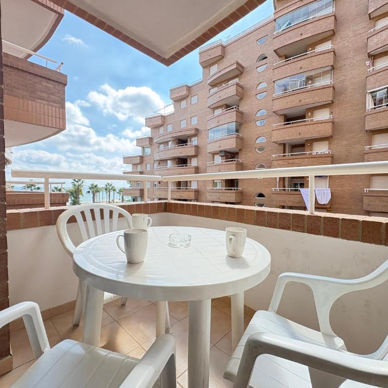 ACV - Costa Marina II-1ª Linea Planta 3 Sur - Apartamento de 2 dormitorios - 2