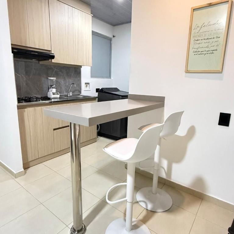 Nice apartment near CC Mayales Plaza - Three-Bedroom Apartment - 8