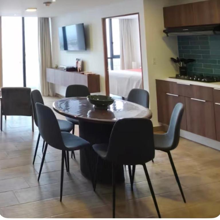 Modern 2BR Ocean View Pool & Kids Area CheckIn 2PM - Two-Bedroom Apartment - 3
