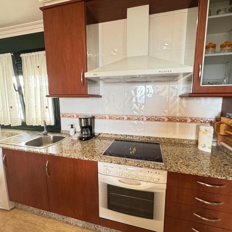 Amanecer en Playa de LLás - Apartamento de 2 dormitorios con vistas al mar - 14