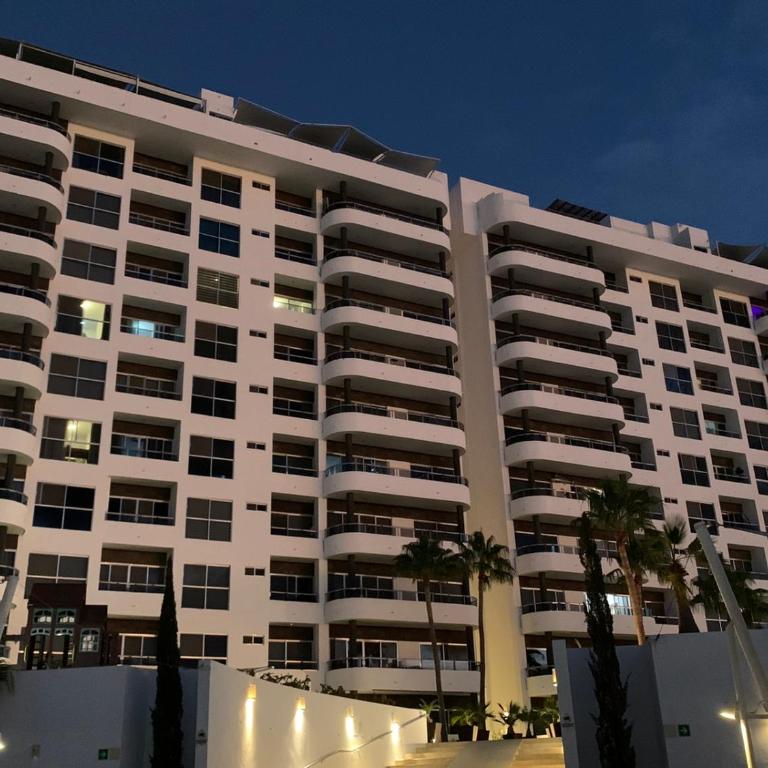 Sky & Peace - One-Bedroom Apartment - 1