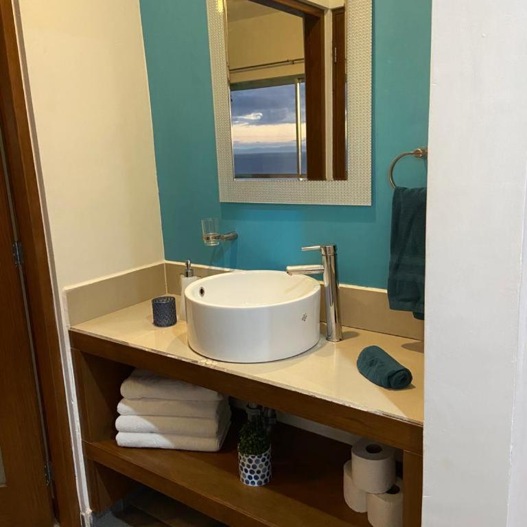 Sky & Peace - One-Bedroom Apartment - 29